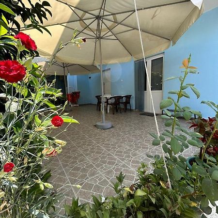 Garden Holiday Studios Himarë Dış mekan fotoğraf